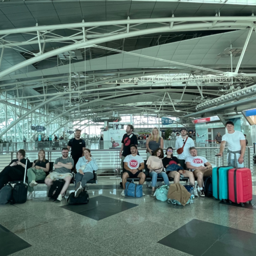 Splitpixel employees in the airport